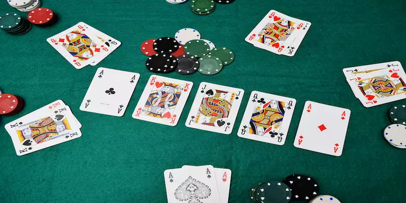 Chơi game đánh cược Poker dễ dàng khi chỉ cần tạo nên tay bài mạnh nhất